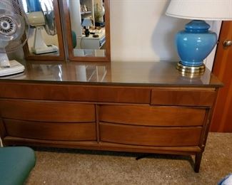 Very nice modern style bedroom dresser with mirror