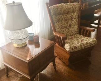 End table, glass glass, glider rocker