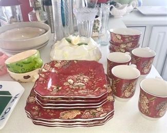 Misc. dinnerware, stoneware bowls