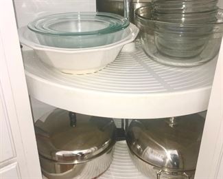 Pyrex glass bowls, quality cookware