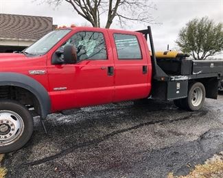 2006 F450 XLT 6.0 321,000 miles, 55,000 on New Ford Crate Motor, one owner