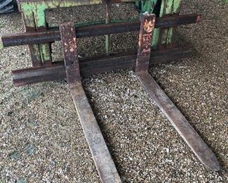 John Deere Fork Lift
