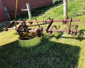 9 Shank Plow, might have been a John Deere, all teeth are new and in great shape