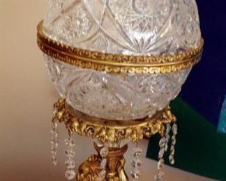 Antique Brass Style And Crystal Parlor Lamp, 27" Tall, Powers On, Includes Extra Crystal Prisms