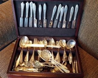 Community Plate Flatware Set, 2 Patterns; WM Rogers Silverplate, Baby Spoons; In Felt Lined Wood Storage Box