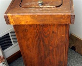 Handcrafted Wood Storage Bin With Lid, 24.5" x 14.5" x 12.5"