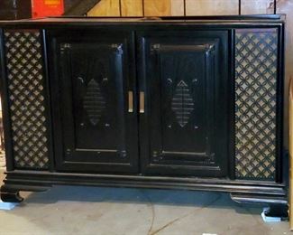 Vintage Magnavox Astro-Sonic AM/FM Console Stereo Cabinet With Micromatic Turntable, 25.5" x 38" x 17", Includes Vintage Record Collection (Dixieland Band, Dancing In The Dark, And More)