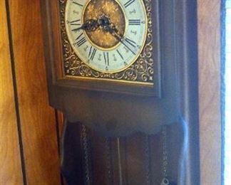 Versailles Battery Operated Mantle Clock, Spartus Electric Clock, And Wall Clock