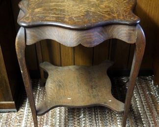 Antique Quarter Sawn Oak Accent Table With Cabriole Legs, 29" x 25" x 25"