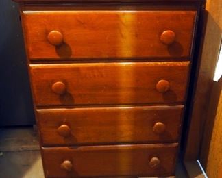 4 Drawer Chest Of Drawers, 41" x 26.25" x 15"