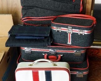 Skyway Matching 4 Piece Luggage Set, Carry On Bags, And More