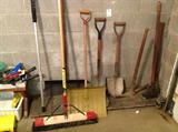 Lot 42
Outdoor lot

4 Shovels, Axe, Pick, 2 Brooms