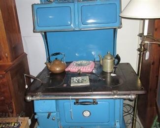 Acme Porcelain Stove
