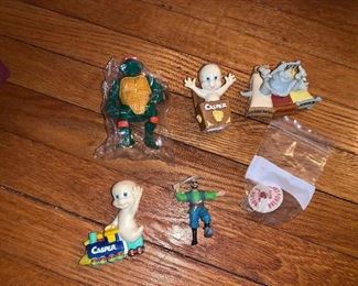 PLL # 135 Figurines Including 1995 Casper the Friendly Ghost/Fatso Stinkie Stretch Figures Amblin @ $3