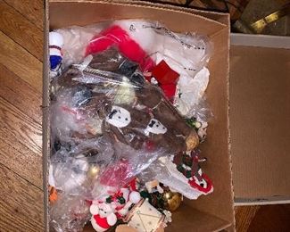 PLL # 195
Christmas Decoration - MAKE AN OFFER