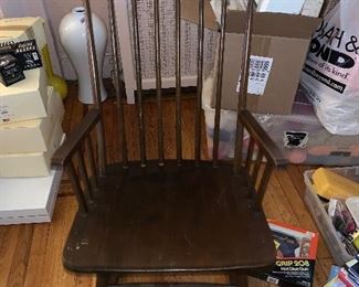 PLL # 196
Rocking Chair @ $20