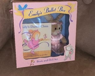 PLL # 226
Emily's Ballet Box @ $5