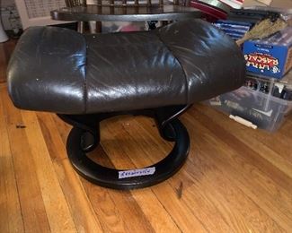 PLL # 241
Leather Ottoman @ 30