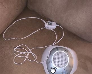 PLL # 263
Homedics Sound Machine @ $5
