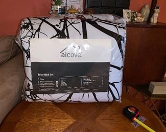 PLL # 320- NEW Alcove Briar Bed Set -Queen/Full @ $20