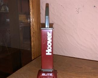 PLL #352- VINTAGE TOY SALESMAN SAMPLE HOOVER SWEEPER VACUUM @ $20