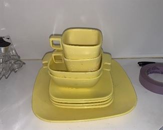 PLL #400 BrookPark Modern Design Melamine Dishes @ $20 for ALL