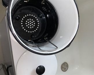 PLL # 443 - ENAMELED STEAMER POT WITH LID @ $10