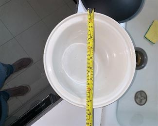 PLL # 445 - COVERED SERVING BOWL @ $5