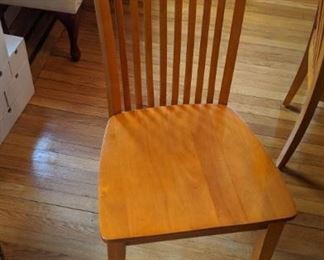 PLL # 531 -DINING TABLE WITH 6 CHAIRS & TWO LEAVES @ $300