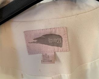 PLL# 561 - CLOTHING- $1-$25