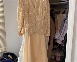 PLL#566 - CLOTHING- $1-$25