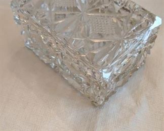 PLL #537 CUT GLASS / CRYSTAL BOX WITH LID @ $5