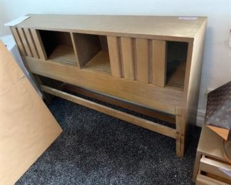 PLL# 691 - FIVE PIECE Sligh Furniture Bedroom Bed Frame (33" x 57" 12") with Long Dresser & Two Nightstands (30" x 21" x 18") @ ALL $250