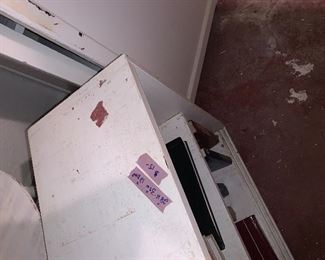 PLL#636 Shelving Unit @ $15