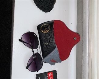 PLL#652 Ray Ban Sunglasses @ $25.00 / Coin Purse @ $2