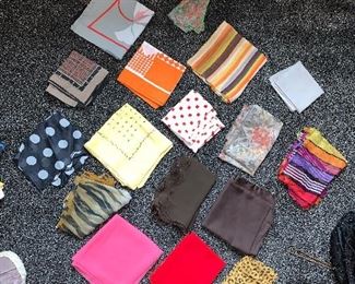 PLL# 679 - Ladies Scarves & handkerchiefs @ $1-$5