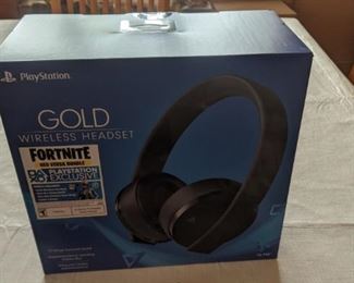 PLL #489 PLAYSTATION HEADPHONES @ $15