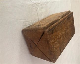 PLL # 723 - Antique tool set with wood case @ $25
Dimensions:6 x 3 x 3.