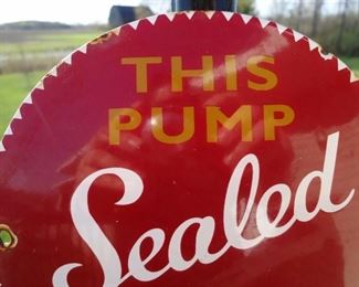 PLL #734 VINTAGE SHELL GASOLINE DOME PORCELAIN GAS OIL FUEL PUMP SIGN"SEALED " CANADA
SHOWS LITTLE RUST AROUND MOUNTING HOLES. $25