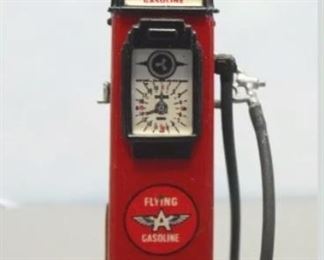 $15 Danbury Mint 1:24 G Scale gas pump model for display or use in a diorama. The miniature represents a 1941 TOKHEIM 36B model pump in very nice condition with FLYING A livery. Just shy of 4-1/2" tall. This pump was part of a series produced by Danbury Mint in the 1990's.