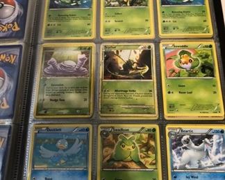 HUGE LOT OF POKEMON CARDS WITH A BINDER 90 CARD LOT