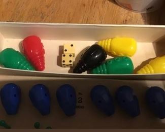 Vintage 1949 Deluxe 6 Cootie Game
Made by W.H. Schaper Mfg. Co. Inc. in 1949
Looks as though all parts are there and look good