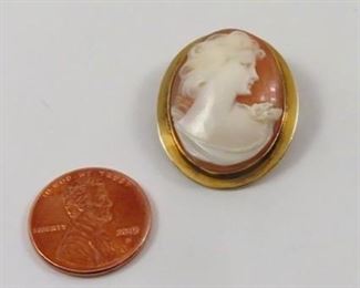 Vintage 10K Gold/Cameo Pin/Pendant-4.9g