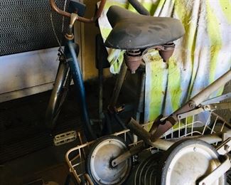 Old 3 wheel schwinn bike 