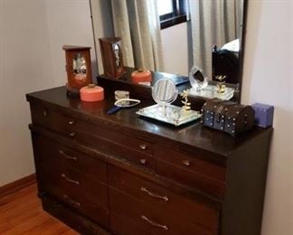 7 Drawer Vintage Dresser and Mirror