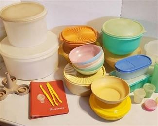 Lot of Tupperware ~ Many Different Items