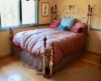 Queen size metal bed