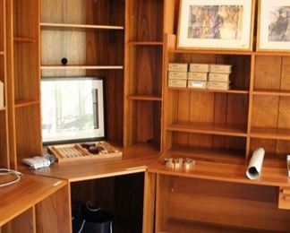 Modular office by Danish Co Laerkereden – Interform 	Collection for Workbench
