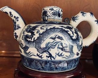 Oriental tea pot