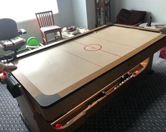 Hockey/pool table 